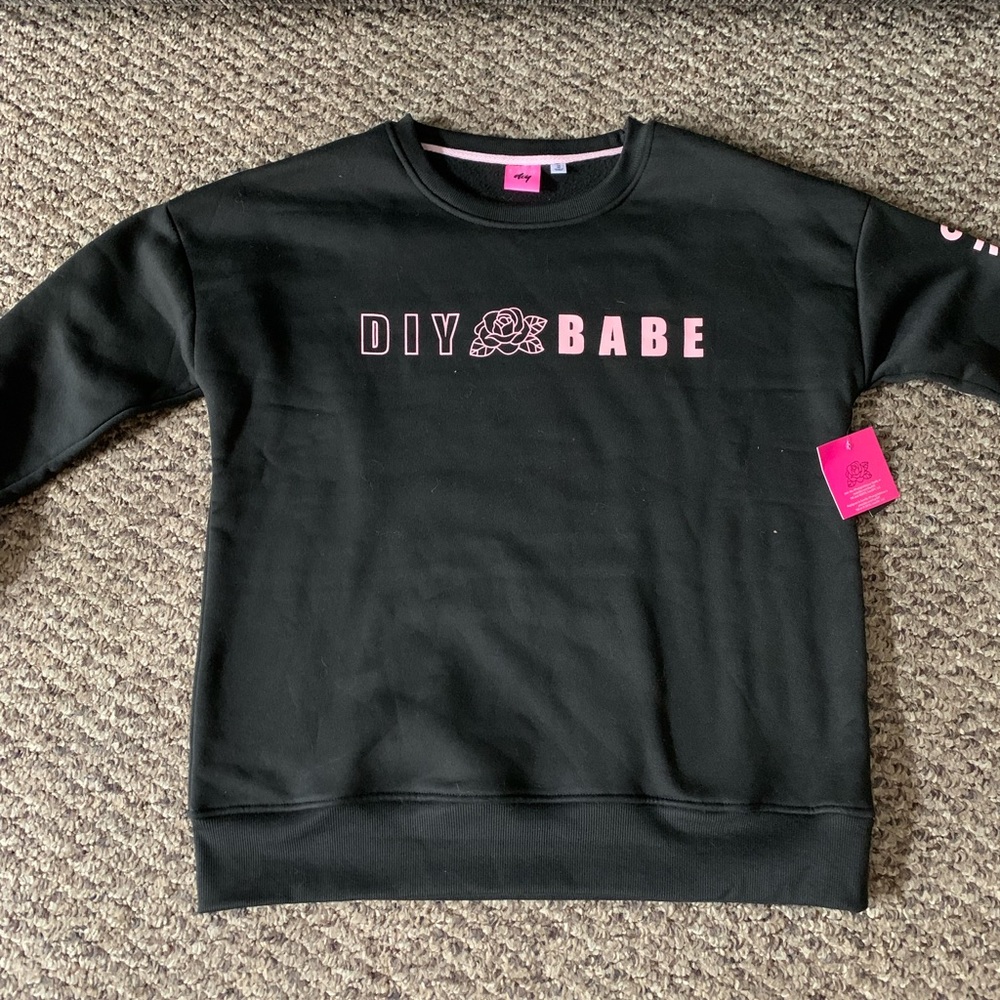 LaurDIY merch